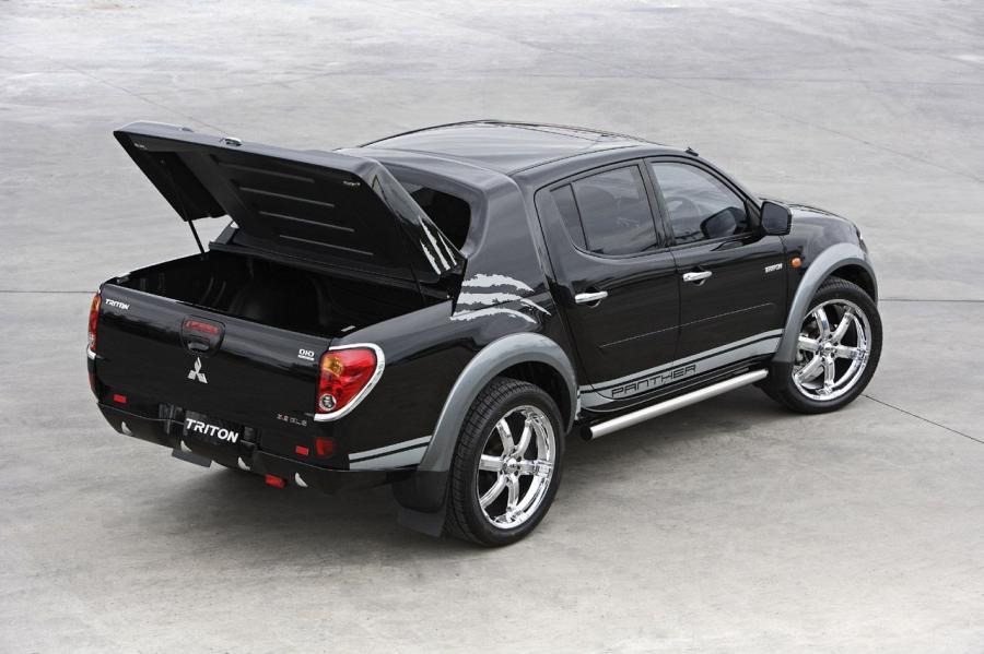  Mitsubishi Panther Concepts 2008 года  (фото 8 из 22)